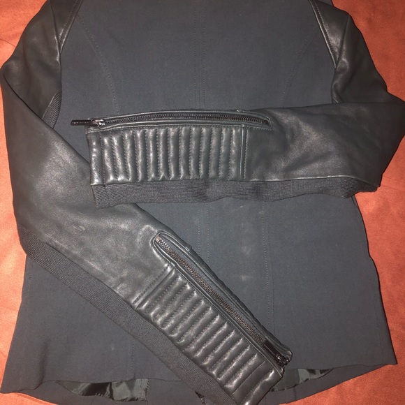 BCBG Ladies Jacket with leather accents - Picture 12 of 14